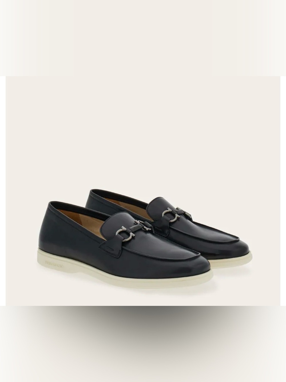 Salvatore Ferragamo Black Gancini Loafers Size 9D – $980 Retail
